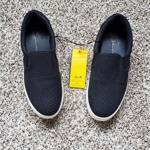 Women's Seven7 slip on shoes - NWT
